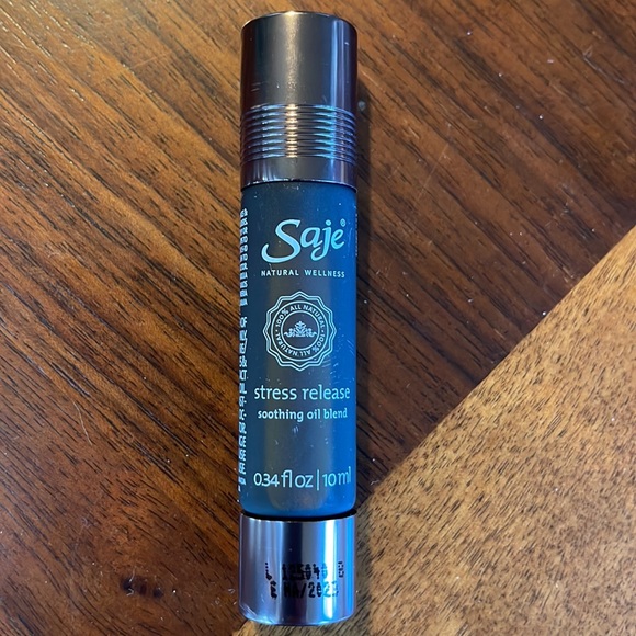 LULULEMON X SAJE COLLABORATION THE RESET KIT NEVER USED PERSONAL DIFFUSER - Picture 9 of 10